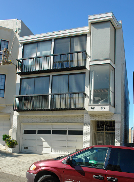 65-67 Beaumont Ave in San Francisco, CA - Building Photo