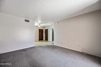 721 E Fremont Rd in Phoenix, AZ - Foto de edificio - Building Photo