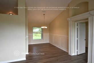 1933 SW Lennox St, Unit 204 in Port St. Lucie, FL - Foto de edificio - Building Photo