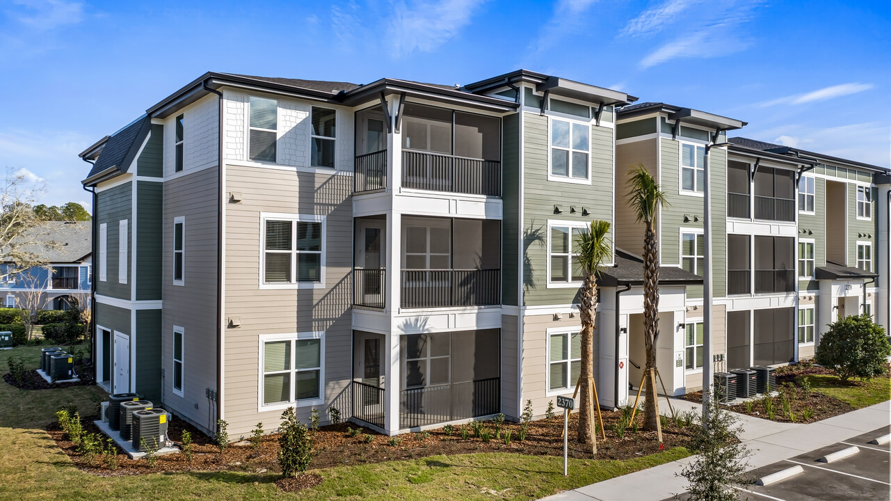 Bristol Park Apartments in Mount Dora, FL - Building Photo