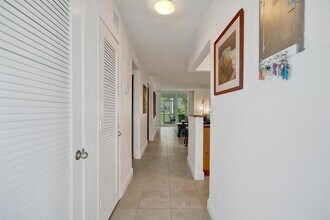 1040 SE 4th Ave, Unit 120 in Deerfield Beach, FL - Building Photo - Building Photo