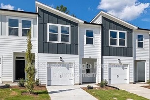 3105 Vitner Dr in Durham, NC - Building Photo