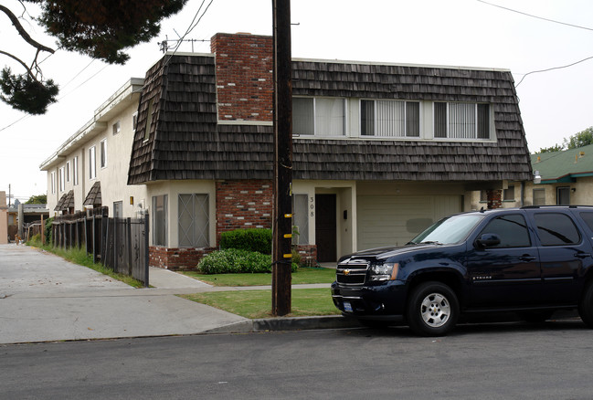 308 Stepney St in Inglewood, CA - Building Photo - Building Photo