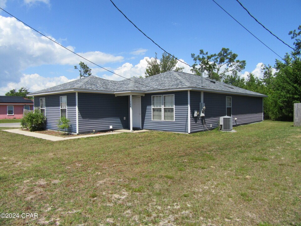 1601 Louisiana Ave in Lynn Haven, FL - Building Photo