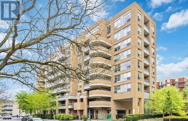 property at 245-LP245 Davisville Ave