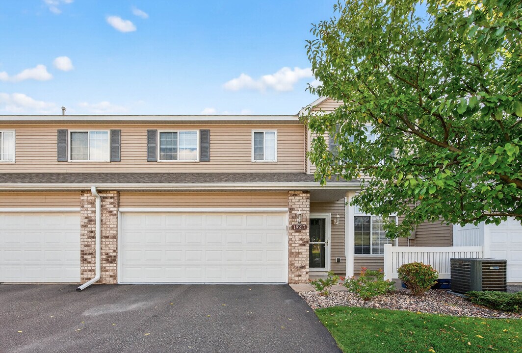 18217 69th Pl N in Osseo, MN - Building Photo