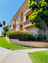 10961 Palms Blvd, Unit 8 in Los Angeles, CA - Building Photo