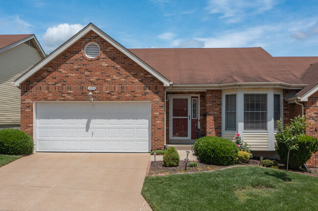 1026 Forder Square Ln in St. Louis, MO - Foto de edificio - Building Photo