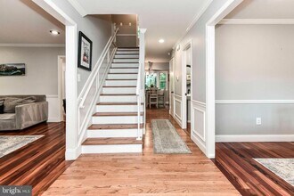 10428 Collingham Dr in Fairfax, VA - Building Photo - Building Photo
