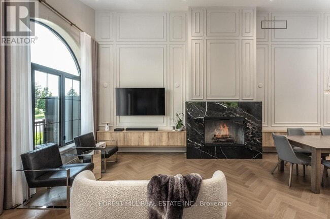 property at 596 Woodbridge Ave