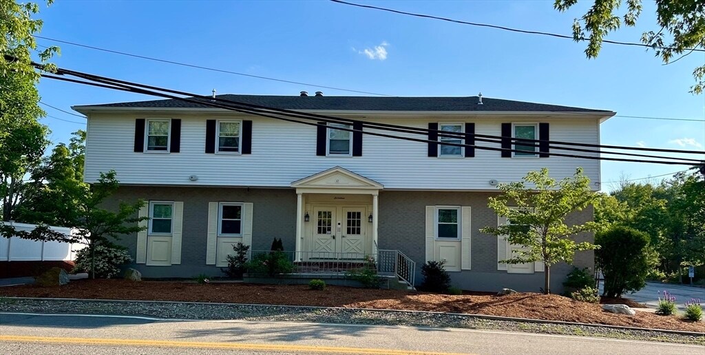 17 Wilson St in Chelmsford, MA - Building Photo