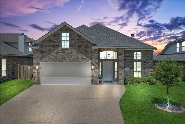 915 Emerald Dove Ave in College Station, TX - Building Photo - Building Photo