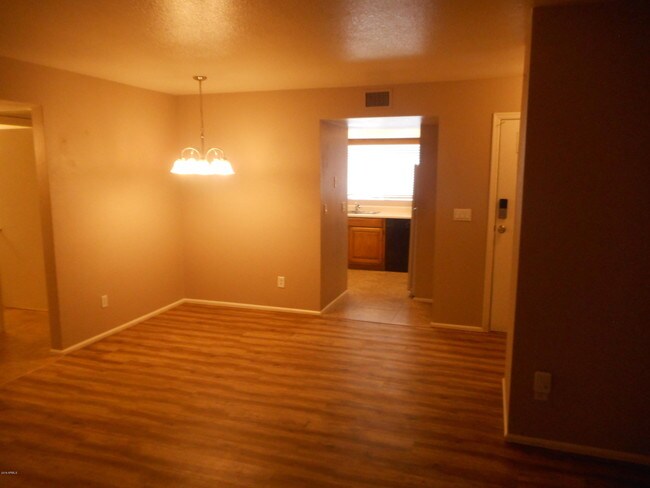 15402 N 28th St-Unit -119 in Phoenix, AZ - Building Photo - Building Photo