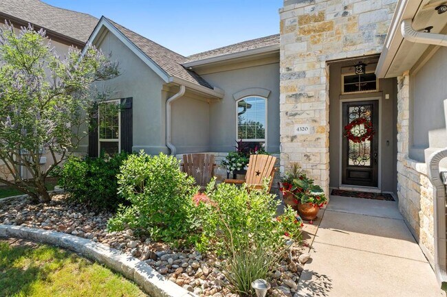4320 Tanglewood Estates Dr in Leander, TX - Building Photo - Building Photo