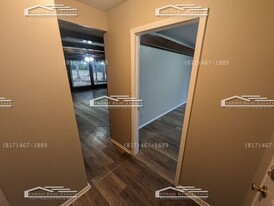 2212 Lucas Dr in Fort Worth, TX - Building Photo - Building Photo