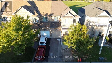 71 Beavervalley Dr in Brampton, ON - Building Photo - Building Photo