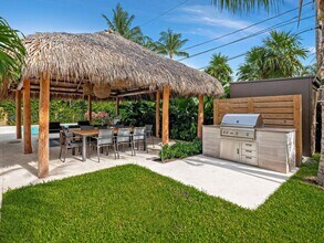 135 Churchill Rd in West Palm Beach, FL - Building Photo - Building Photo