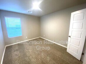 2740 Alice Wy in Yukon, OK - Foto de edificio - Building Photo