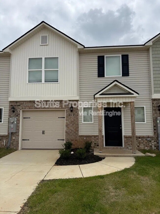 property at 323 Skykomish Rd