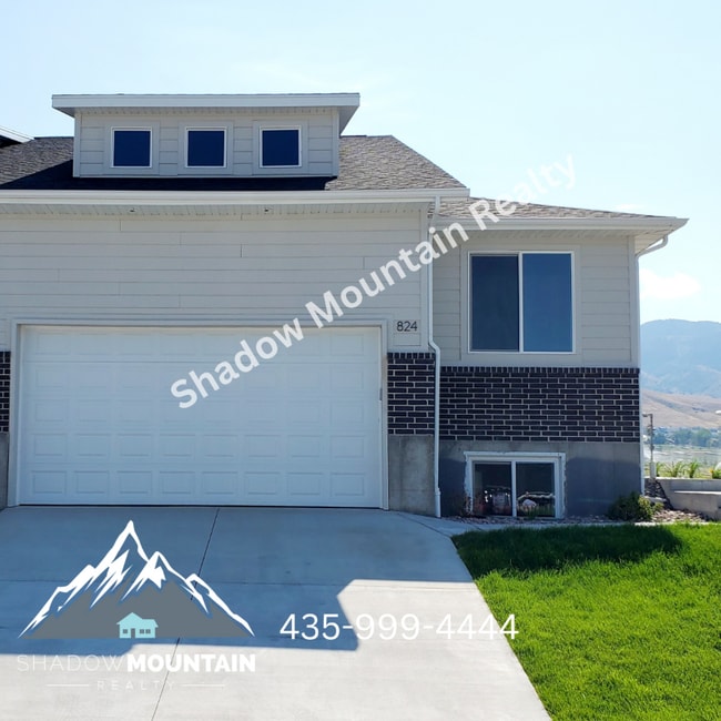 property at 809 380 E