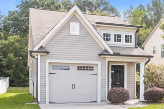 1140 Waterlyn Dr in Greensboro, NC - Building Photo - Building Photo