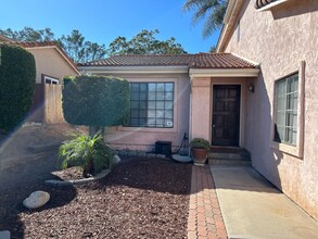 1771 Shadow Glen in Escondido, CA - Building Photo - Building Photo