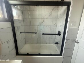 3301 6th Ave in Troy, NY - Building Photo - Building Photo