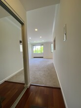 1515 Arc Way in Burlingame, CA - Building Photo - Building Photo