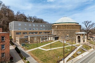 The Carina in Pittsburgh, PA - Building Photo