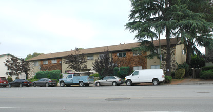 3977-3989 Hamilton Ave in Campbell, CA - Foto de edificio - Building Photo