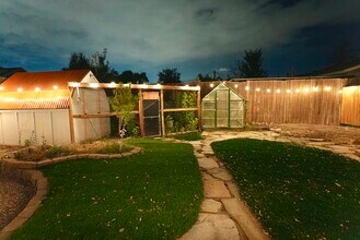 4284 S Normandie Ln in Millcreek, UT - Foto de edificio - Building Photo