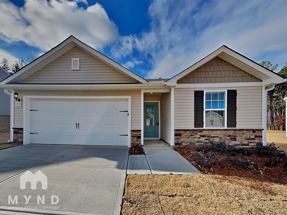 199 New Villas St in Angier, NC - Building Photo