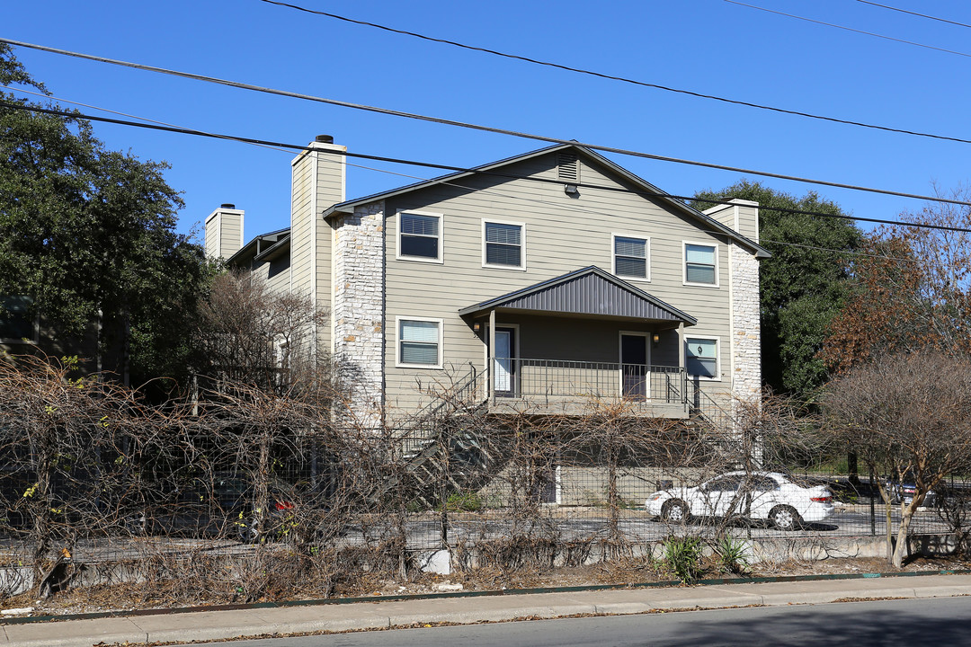 Ceniza Condominiums in Austin, TX - Building Photo