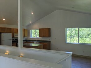 14301 Mill Ct in Guerneville, CA - Building Photo - Building Photo