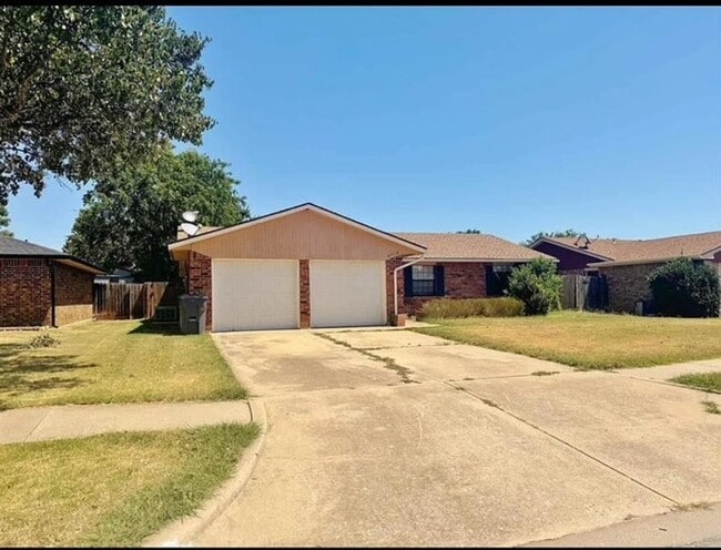 property at 4718 SE 47th St