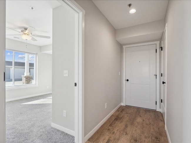 7028 Thunder Vly Dr, Unit 10 in Peosta, IA - Building Photo - Building Photo