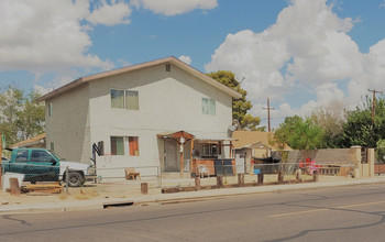 2301 N 27th St in Phoenix, AZ - Building Photo - Building Photo