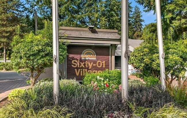 property at 6581 137th Pl NE