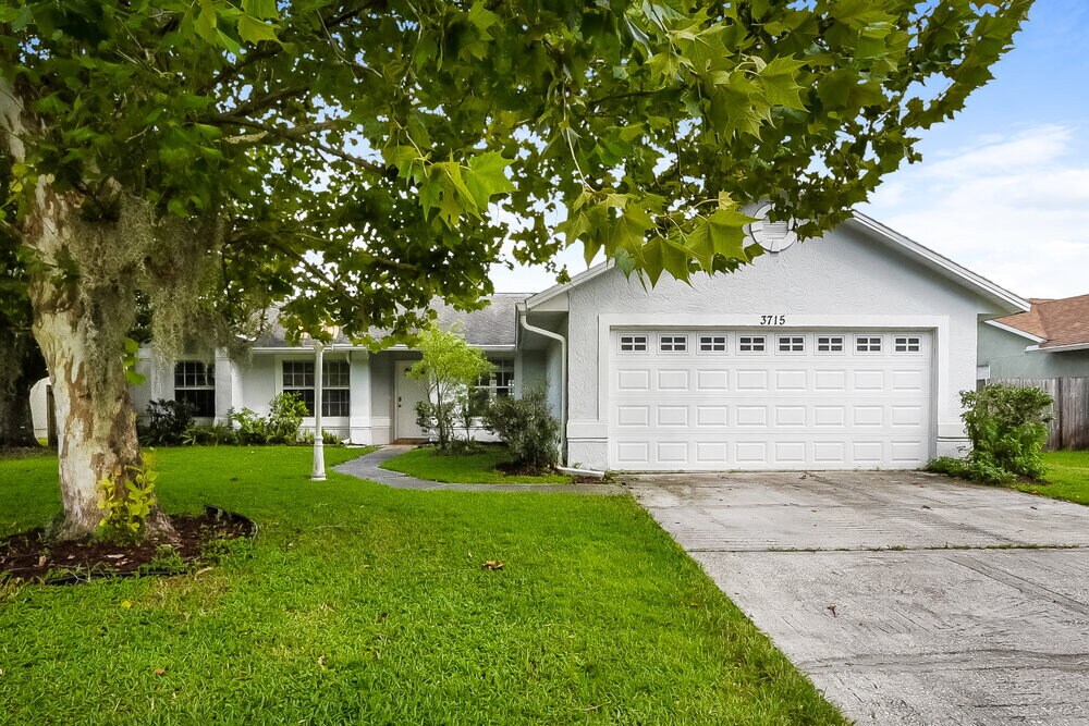3715 Running Water Dr in Orlando, FL - Building Photo