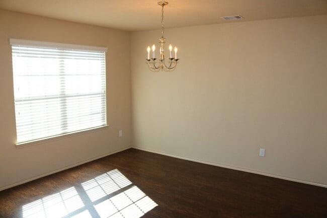 property at 2007 Naplechase Crest Dr