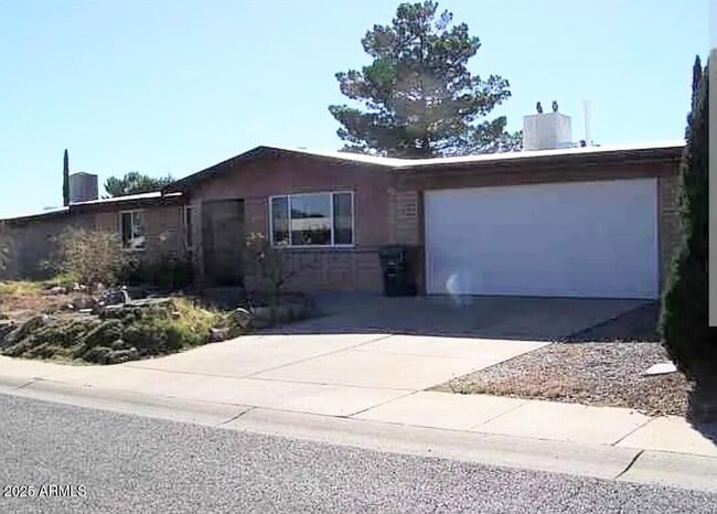 property at 3716 Mallard Cir N