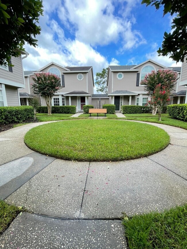 property at 924 Sykes Ct