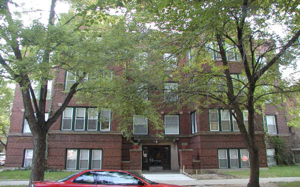 3453 N Bosworth Ave in Chicago, IL - Building Photo