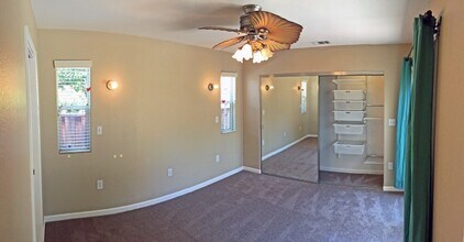 921 Chabrant Way in San Jose, CA - Building Photo - Building Photo
