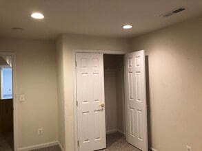 10623 Red Wine Ct in Manassas, VA - Building Photo - Building Photo