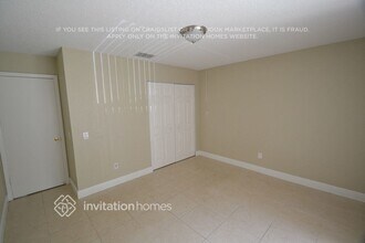 12980 SW 108th St Cir in Miami, FL - Building Photo - Building Photo