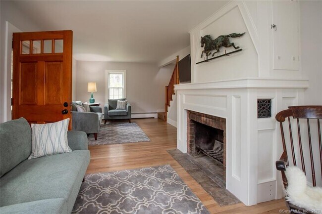428 Salmon Kill Rd in Salisbury, CT - Building Photo - Building Photo