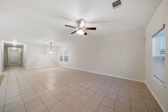 2516 Pearl Ct in Texas City, TX - Building Photo - Building Photo