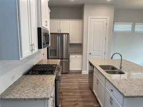 122 Revere Dr in Kyle, TX - Building Photo - Building Photo