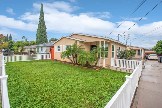 property at 250 N Clark St